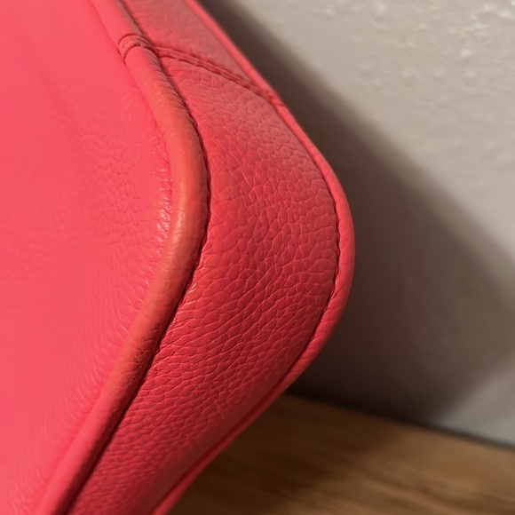 Kate Spade Coral  Pebbled Leather Crossbody - Picture 8 of 12